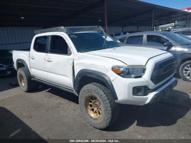 TOYOTA TACOMA 2017 5tfcz5an9hx101325