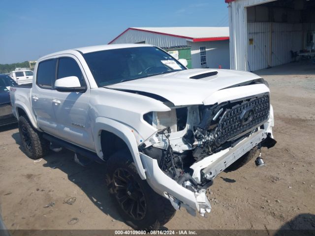 TOYOTA TACOMA 2018 5tfcz5an9jx156962