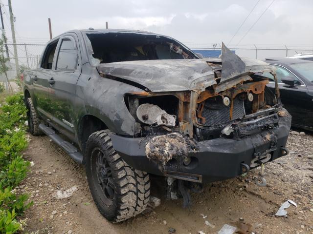 TOYOTA TUNDRA CRE 2013 5tfdm5f15dx045743