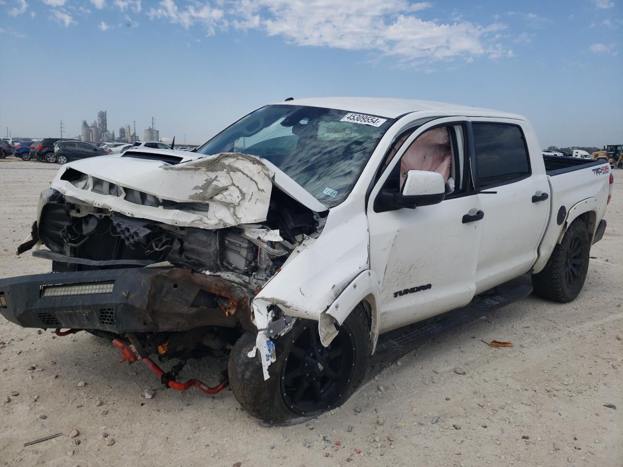 TOYOTA TUNDRA 2018 5tfdw5f10jx746549