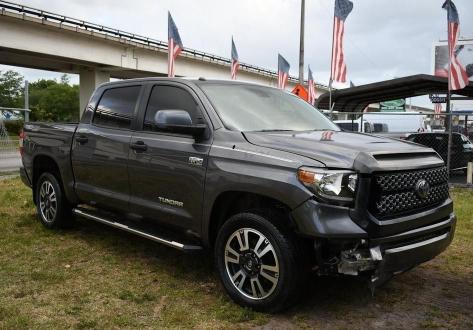 TOYOTA TUNDRA 4WD 2019 5tfdw5f10kx823373