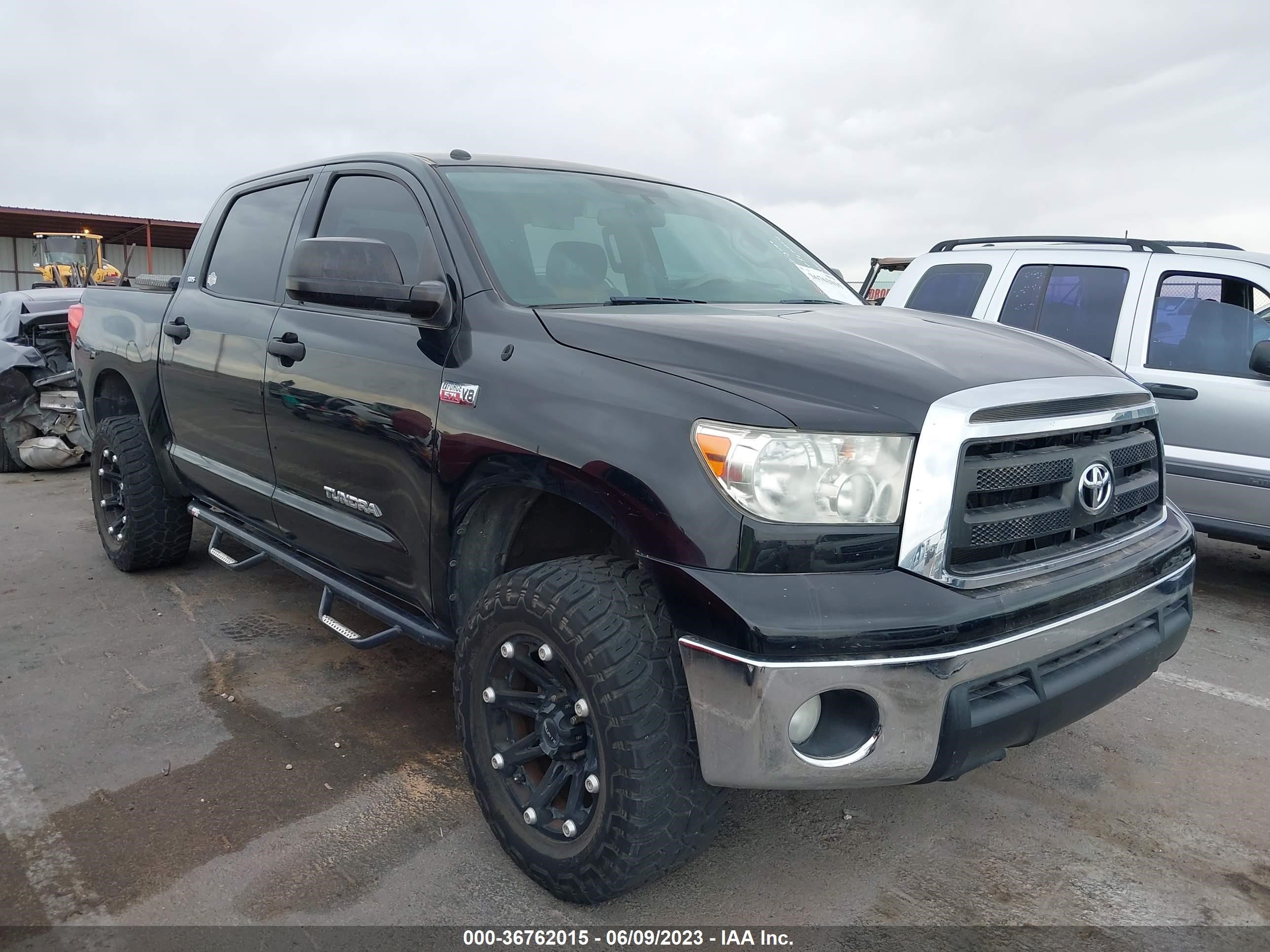 TOYOTA TUNDRA 2010 5tfdw5f11ax150124