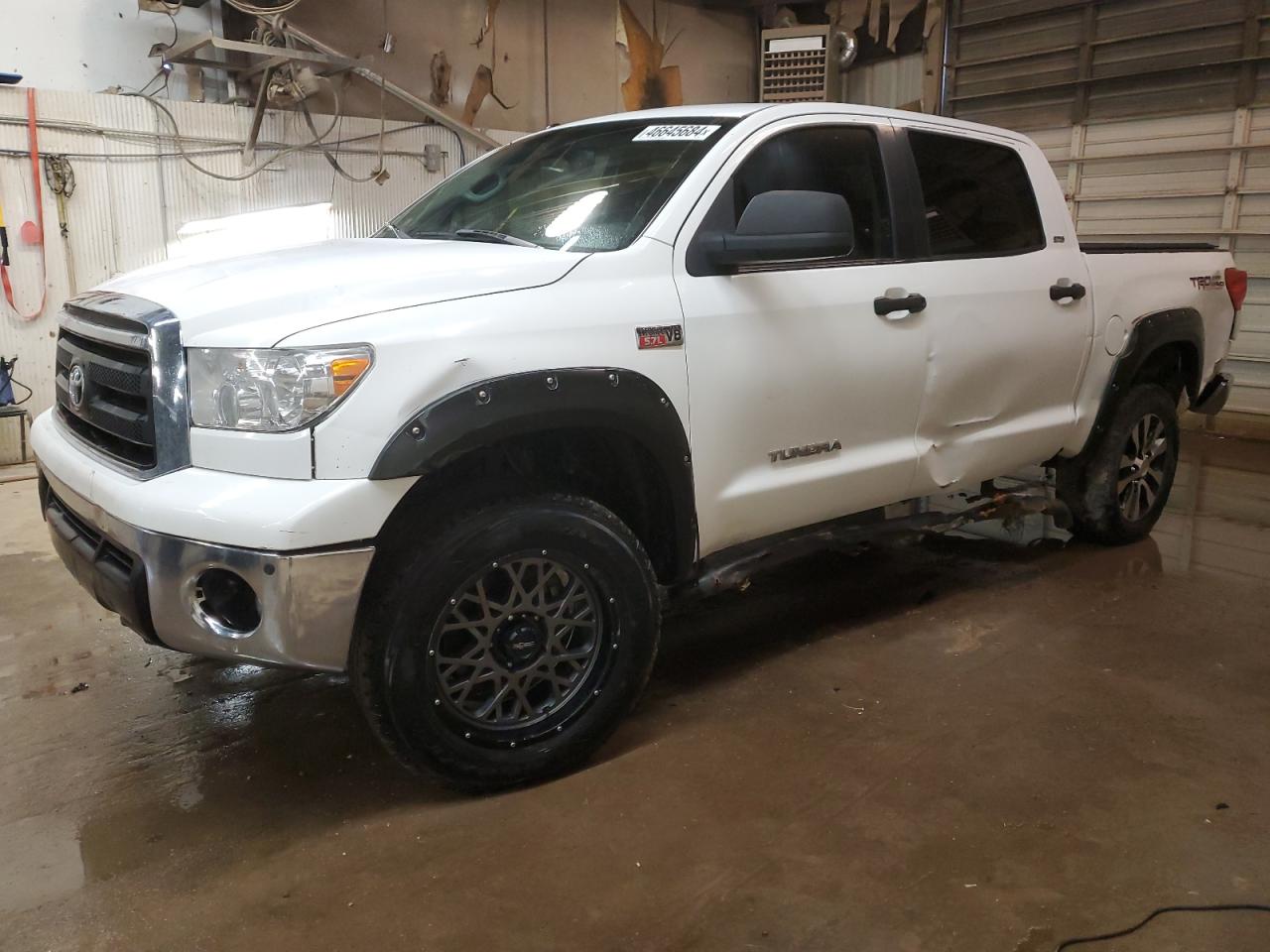 TOYOTA TUNDRA 2011 5tfdw5f11bx192035