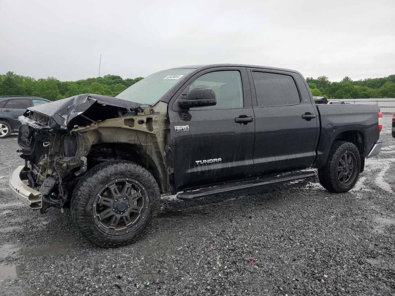 TOYOTA TUNDRA 2017 5tfdw5f11hx626558