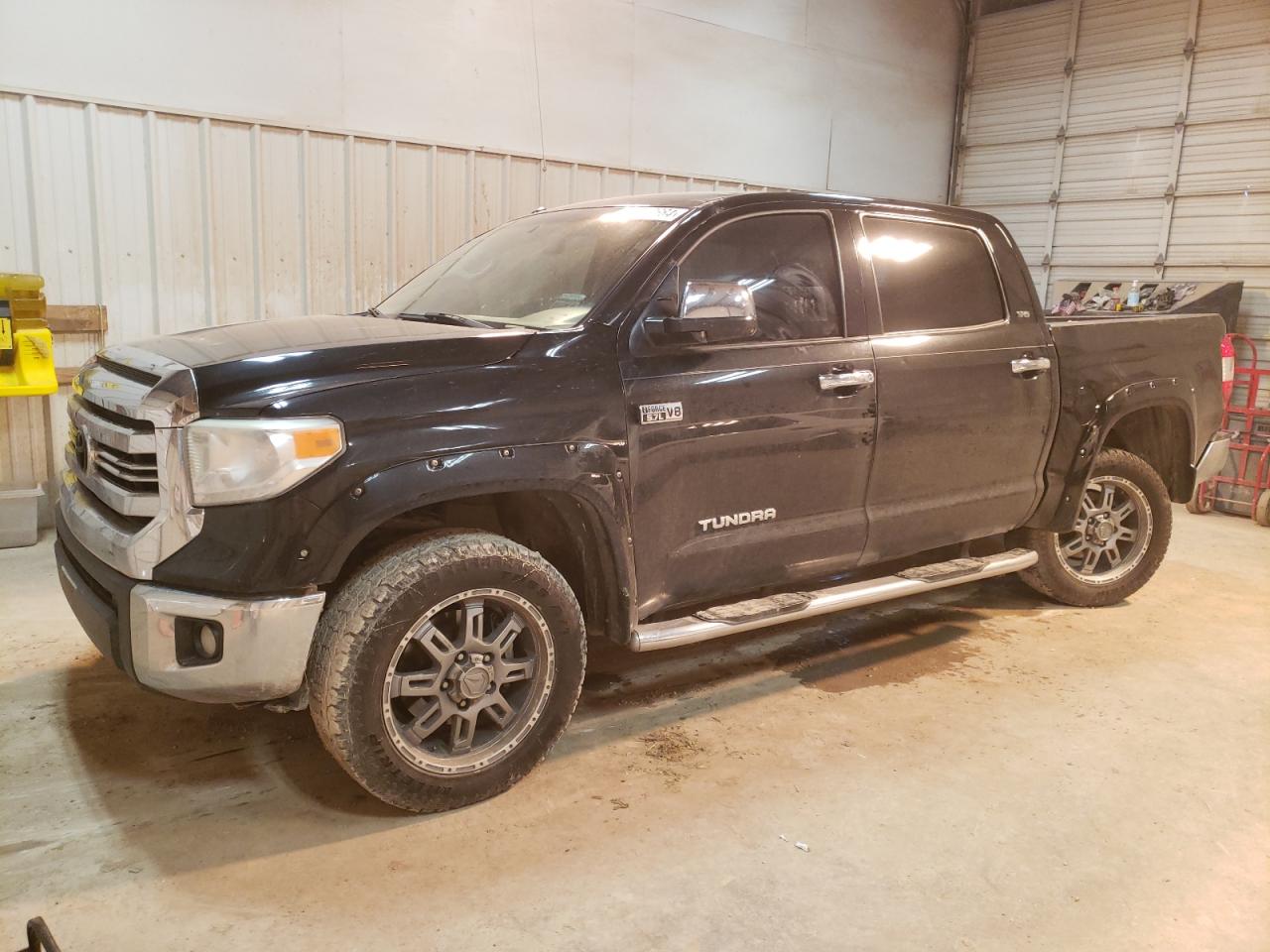 TOYOTA TUNDRA 2016 5tfdw5f12gx534387