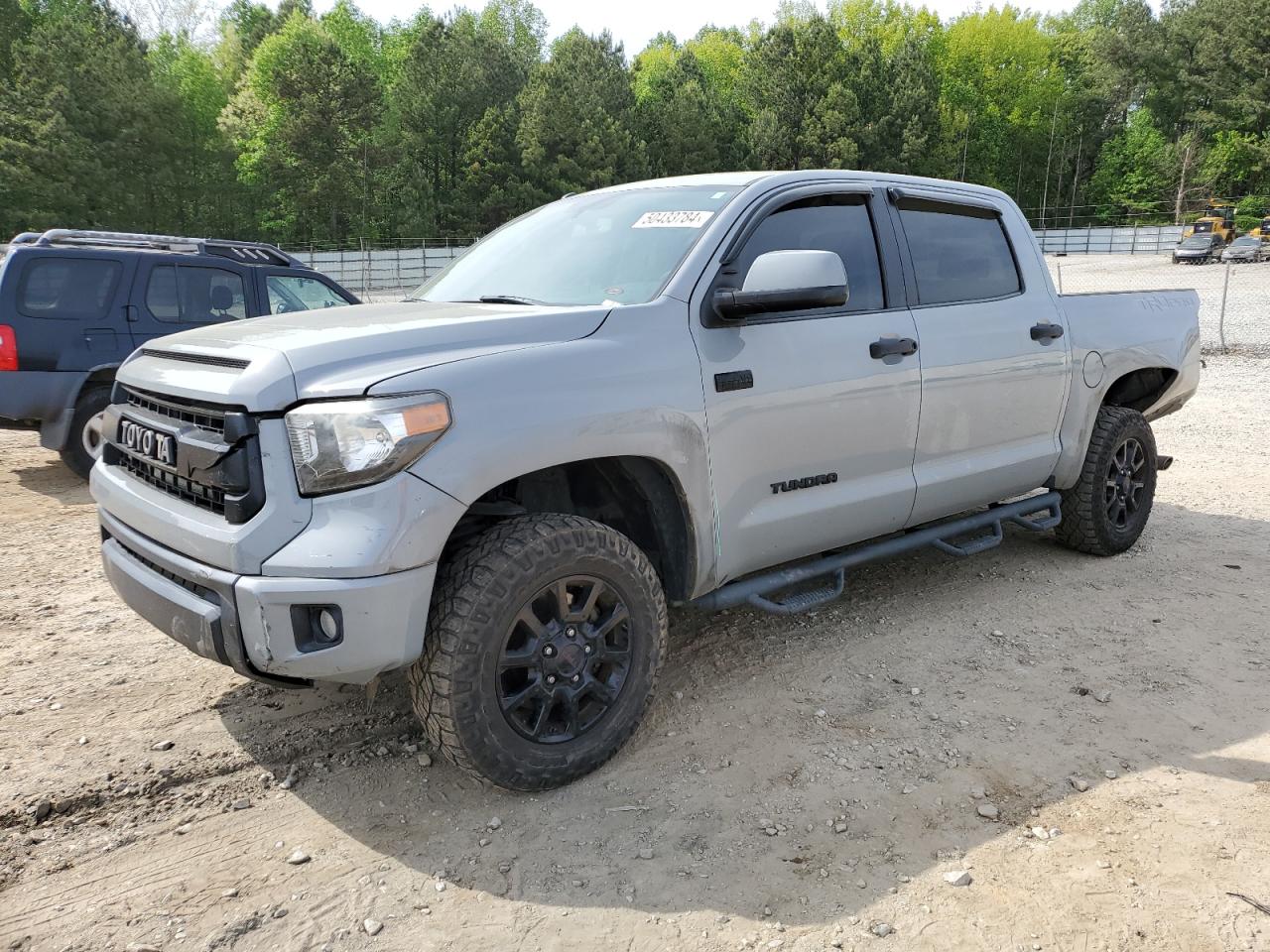 TOYOTA TUNDRA 2017 5tfdw5f12hx583641