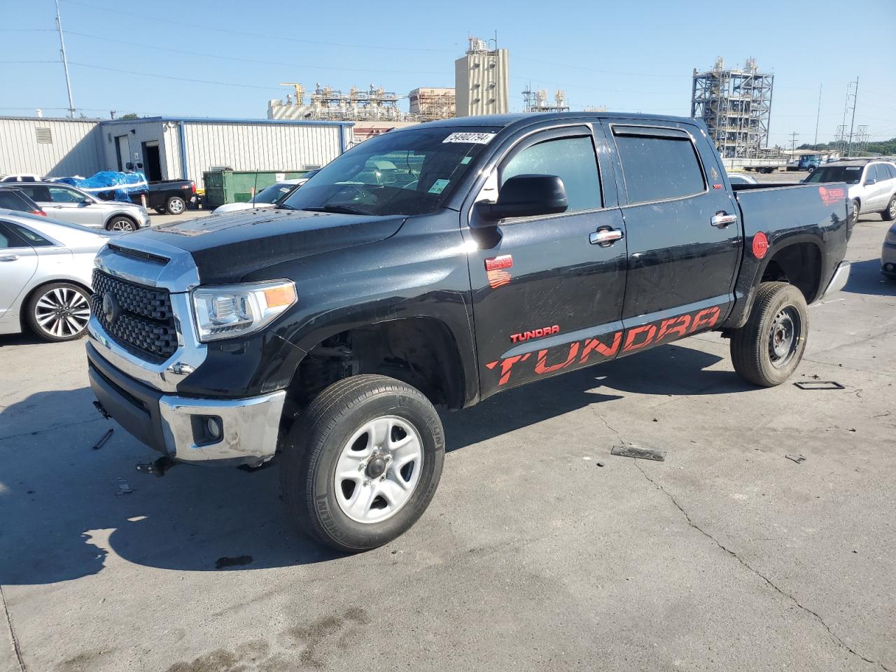 TOYOTA TUNDRA 2018 5tfdw5f13jx711584