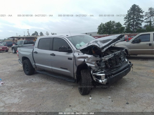 TOYOTA TUNDRA 4WD 2017 5tfdw5f14hx590400