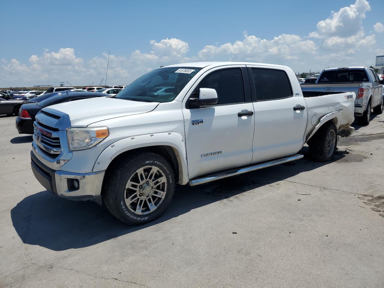 TOYOTA TUNDRA 2017 5tfdw5f14hx613111