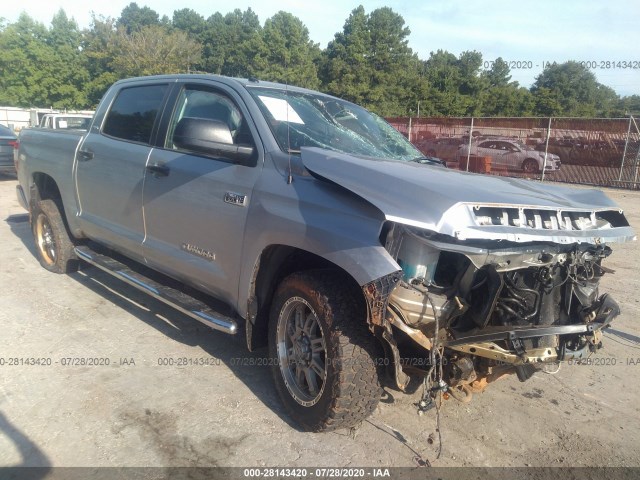 TOYOTA TUNDRA 4WD 2018 5tfdw5f14jx691586