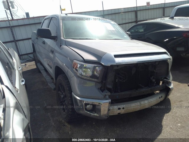 TOYOTA TUNDRA 4WD 2018 5tfdw5f15jx752458