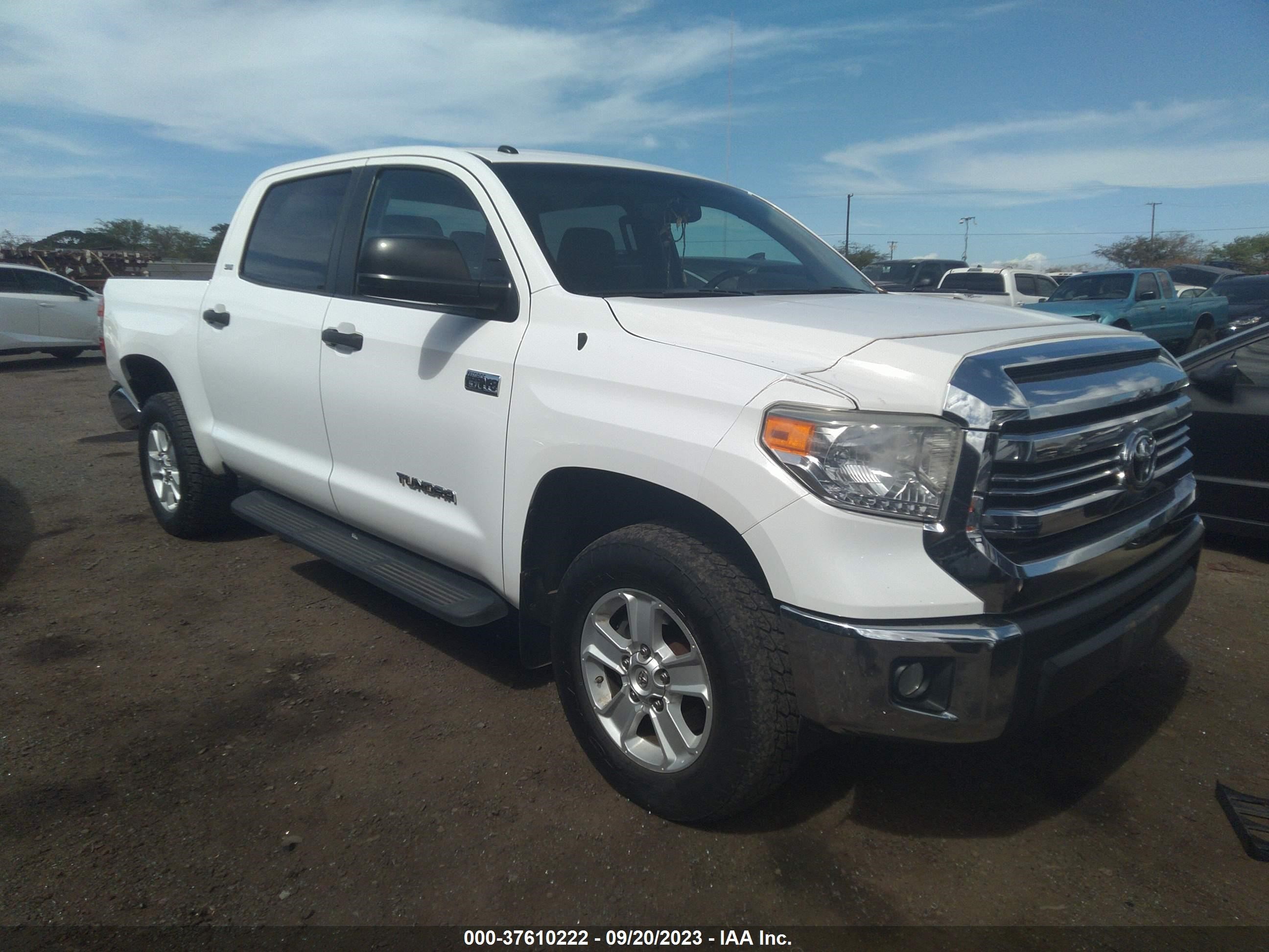 TOYOTA TUNDRA 2017 5tfdw5f16hx617919