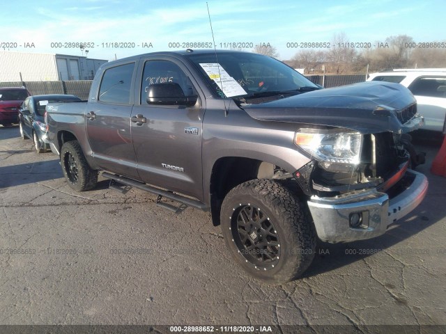 TOYOTA TUNDRA 4WD 2017 5tfdw5f17hx607335