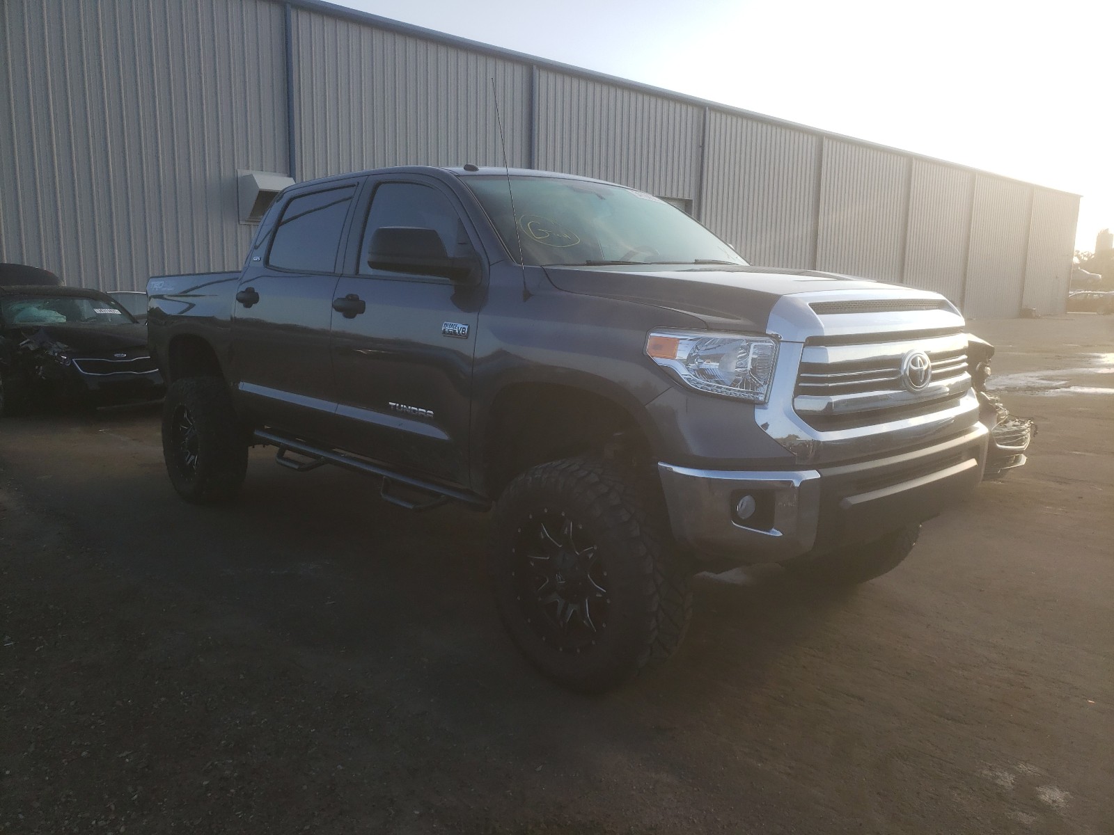 TOYOTA TUNDRA CRE 2017 5tfdw5f17hx623440