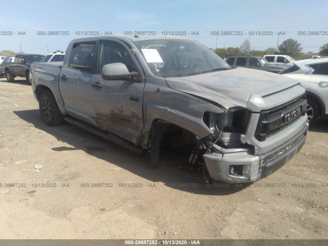 TOYOTA TUNDRA 4WD 2017 5tfdw5f17hx625866