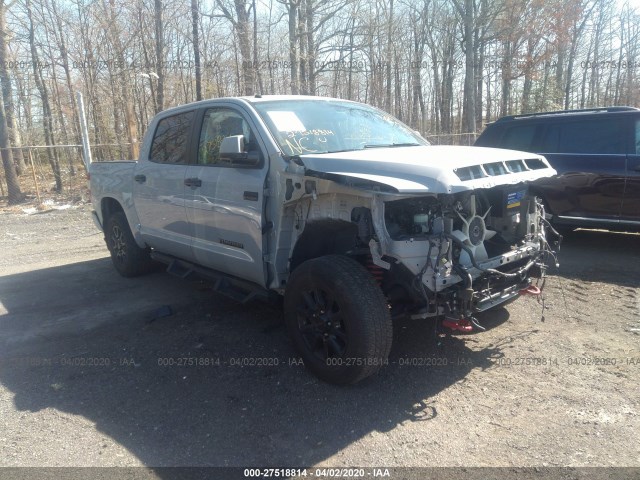 TOYOTA TUNDRA 4WD 2017 5tfdw5f18hx657094