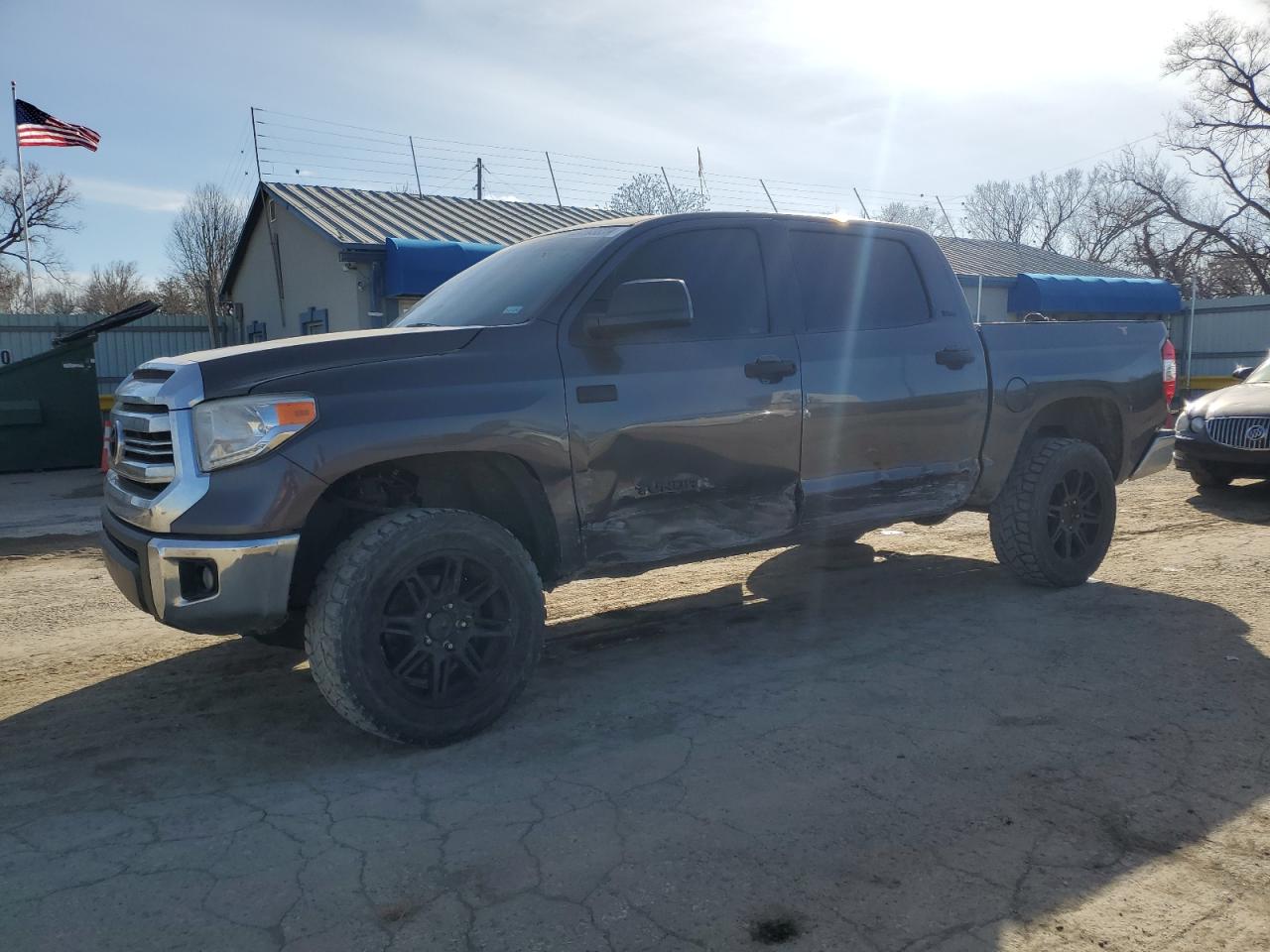 TOYOTA TUNDRA 2017 5tfdw5f18hx674087