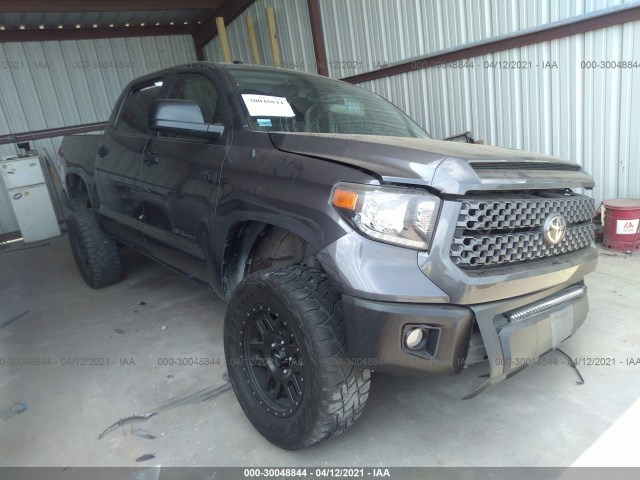 TOYOTA TUNDRA 4WD 2018 5tfdw5f18jx678923