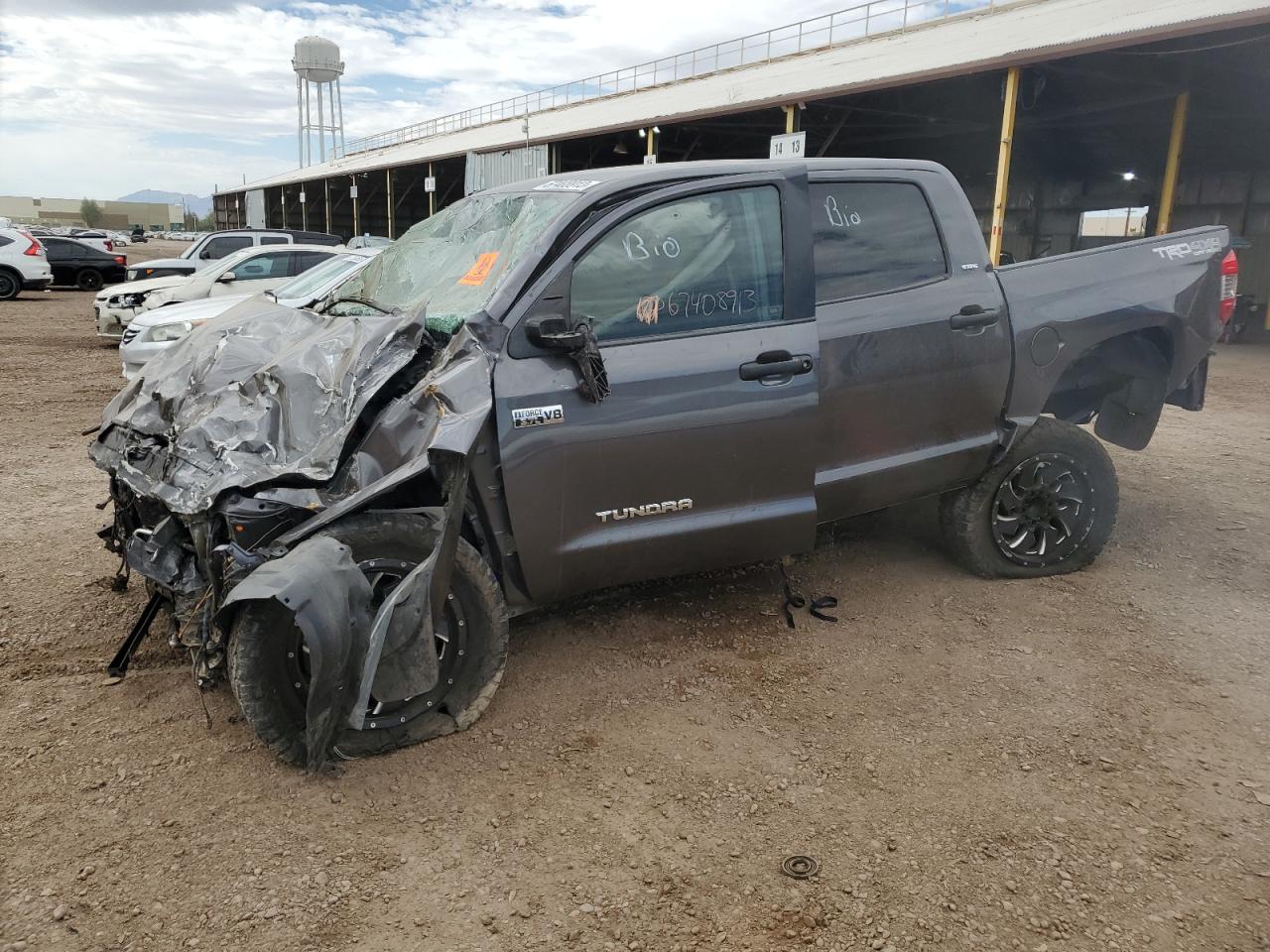 TOYOTA TUNDRA 2017 5tfdw5f19hx676298