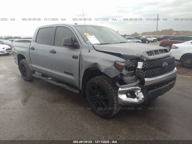 TOYOTA TUNDRA 4WD 2018 5tfdw5f19jx759381