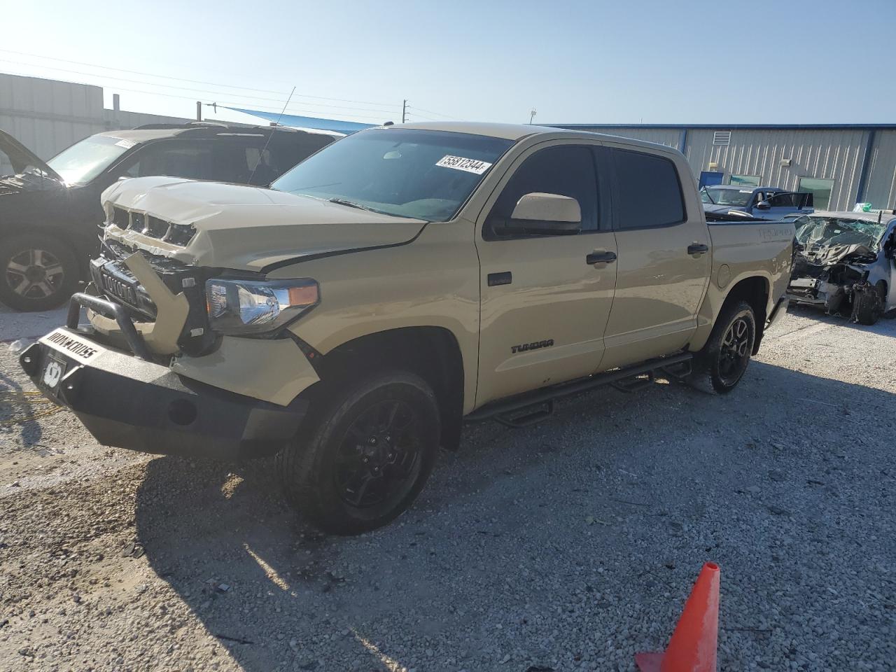 TOYOTA TUNDRA 2016 5tfdw5f1xgx559084