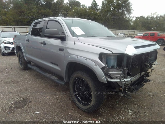 TOYOTA TUNDRA 4WD 2017 5tfdw5f1xhx640832