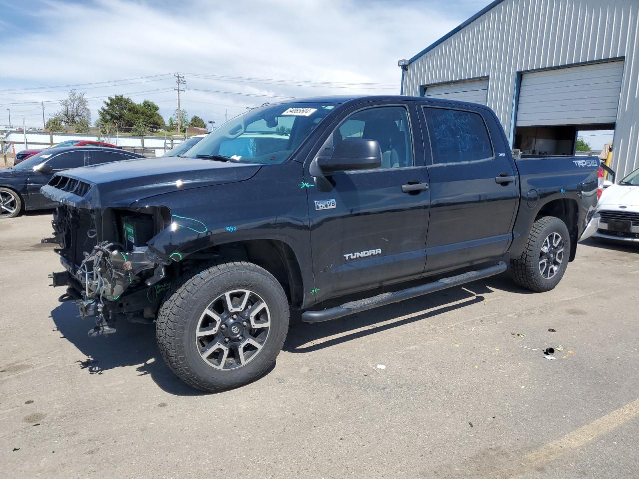 TOYOTA TUNDRA 2017 5tfdy5f10hx666446