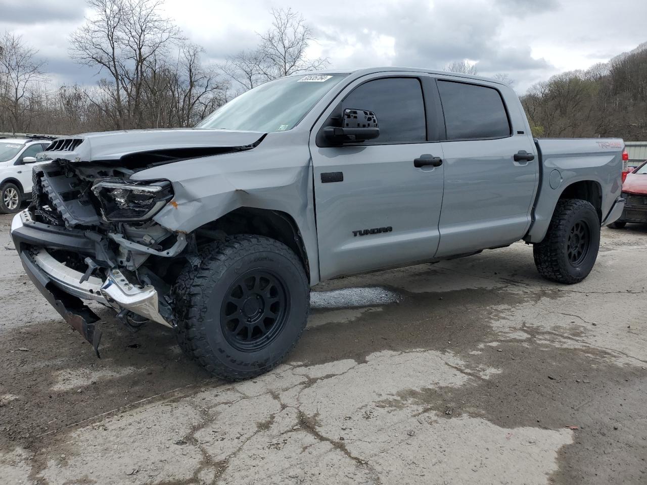 TOYOTA TUNDRA 2019 5tfdy5f10kx862278