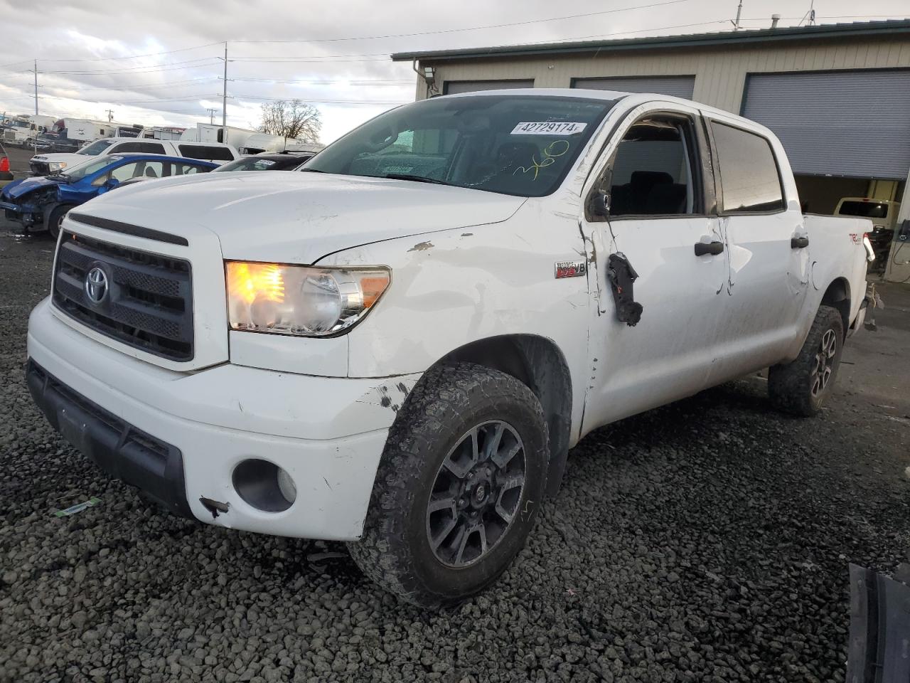 TOYOTA TUNDRA 2012 5tfdy5f11cx224414