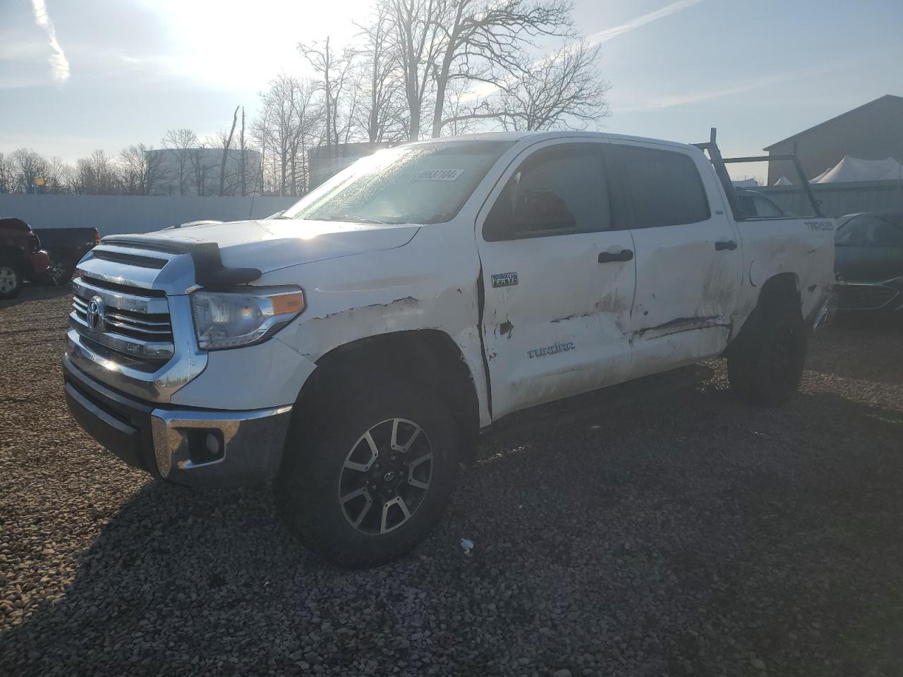 TOYOTA TUNDRA 2017 5tfdy5f12hx609343