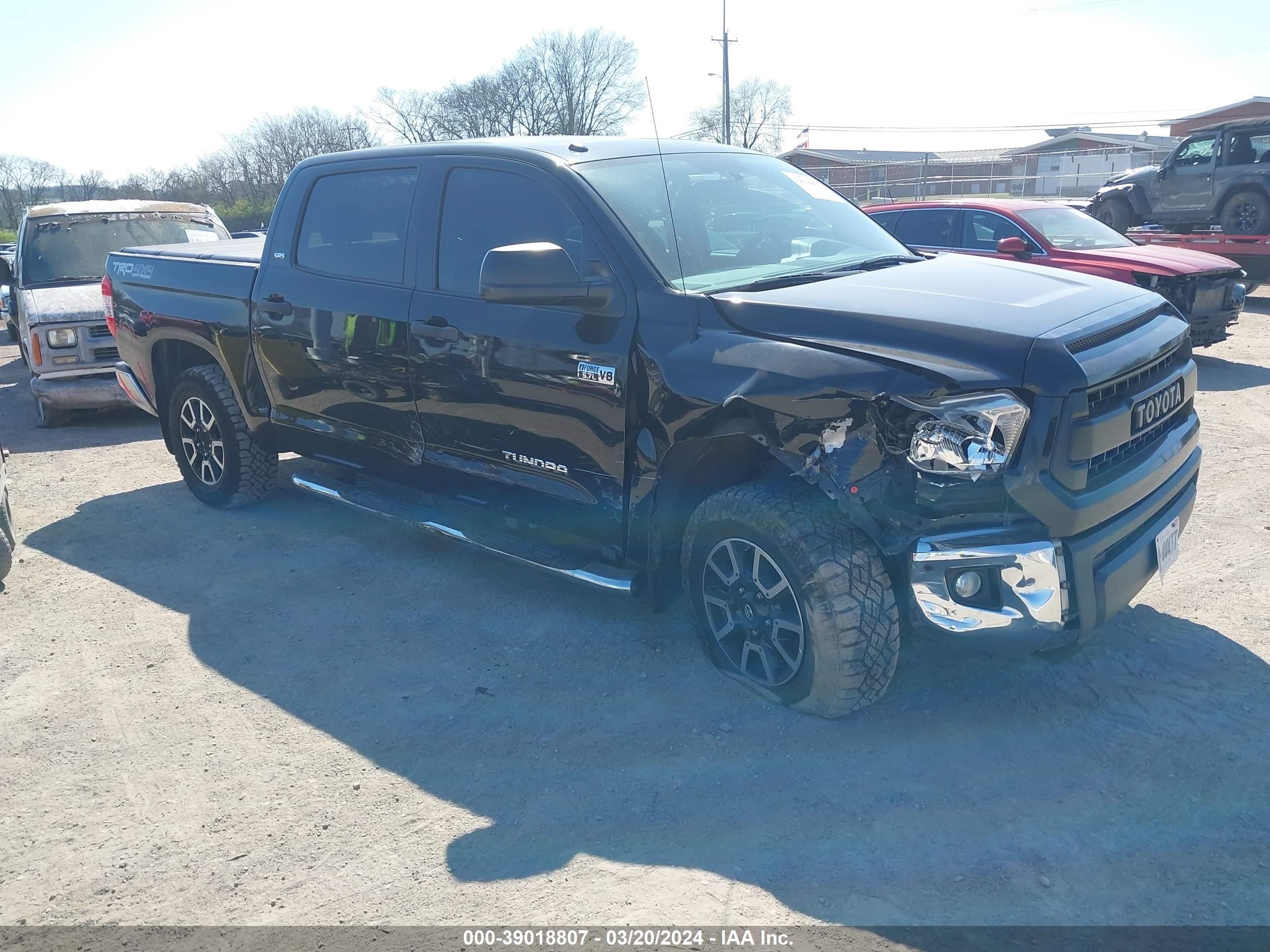 TOYOTA TUNDRA 2017 5tfdy5f12hx634713