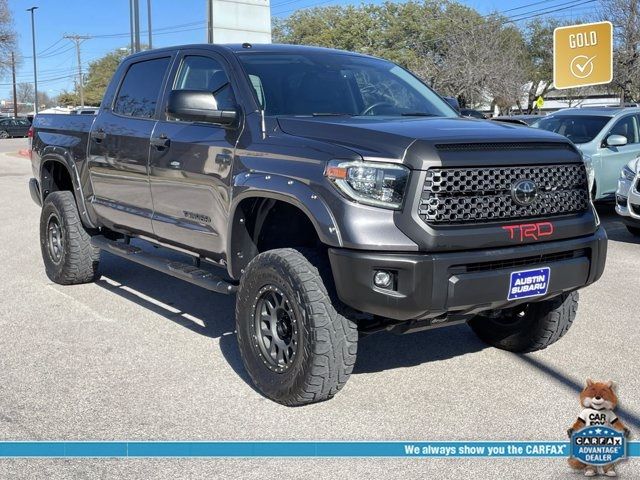 TOYOTA TUNDRA 4WD 2018 5tfdy5f18jx689060