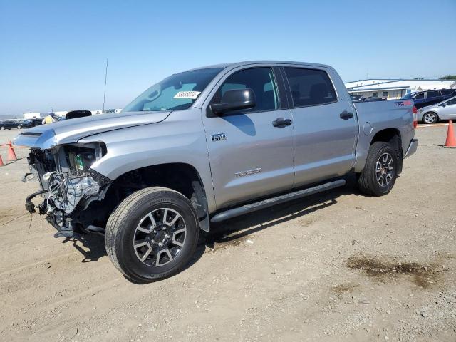 TOYOTA TUNDRA 2018 5tfdy5f18jx727449