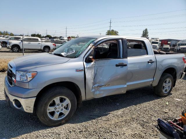 TOYOTA TUNDRA 2011 5tfdy5f1xbx164390