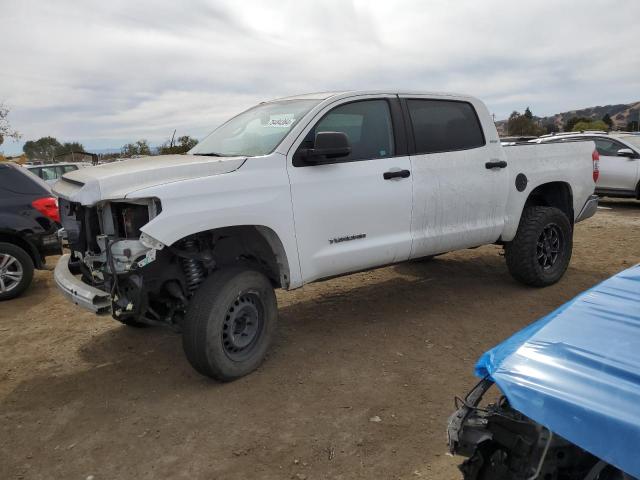 TOYOTA TUNDRA CRE 2017 5tfem5f11hx116060