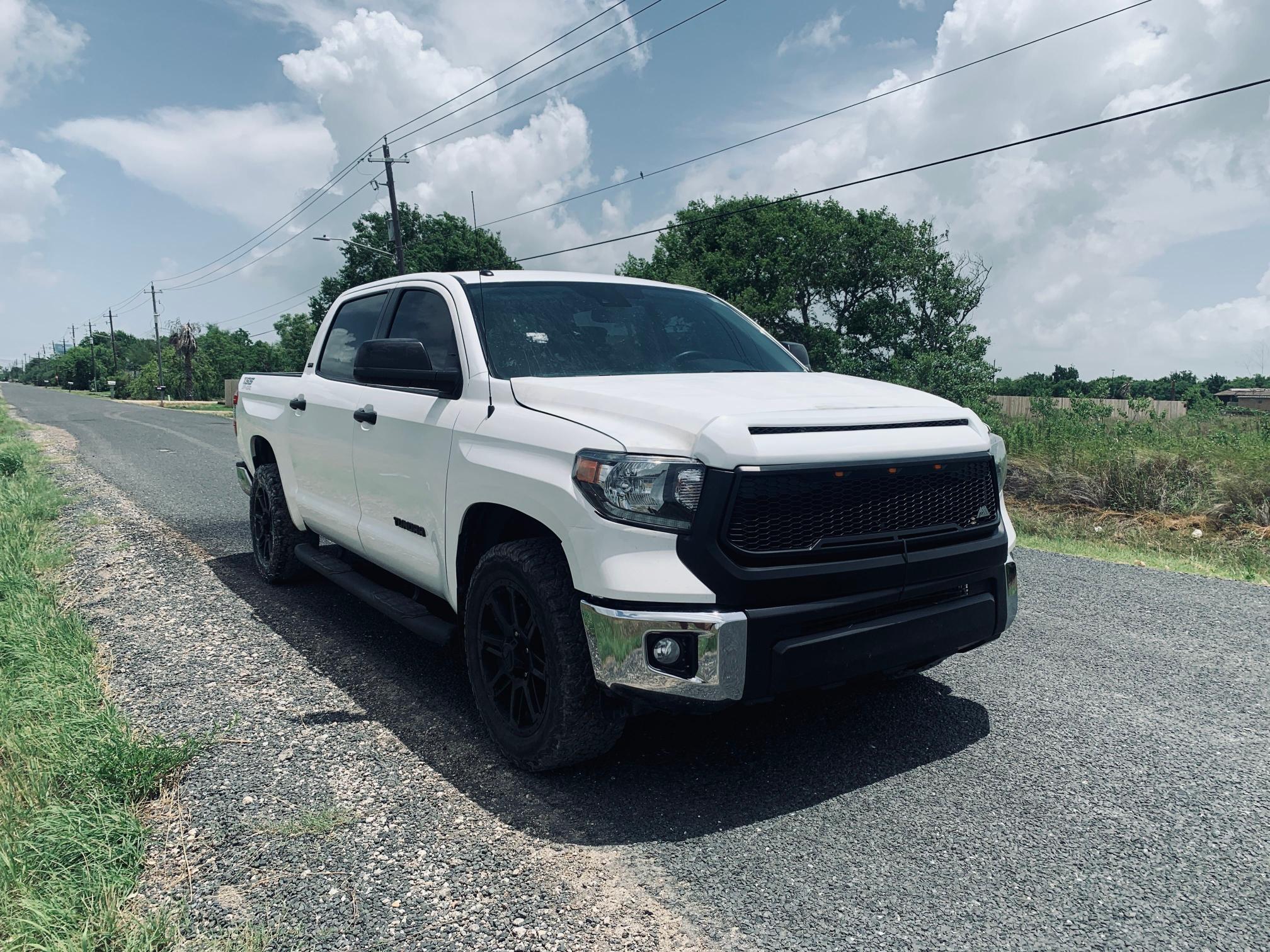 TOYOTA TUNDRA 2WD 2018 5tfem5f13jx132878