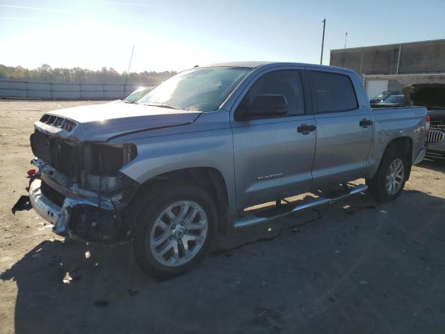 TOYOTA TUNDRA 2019 5tfem5f19kx137097