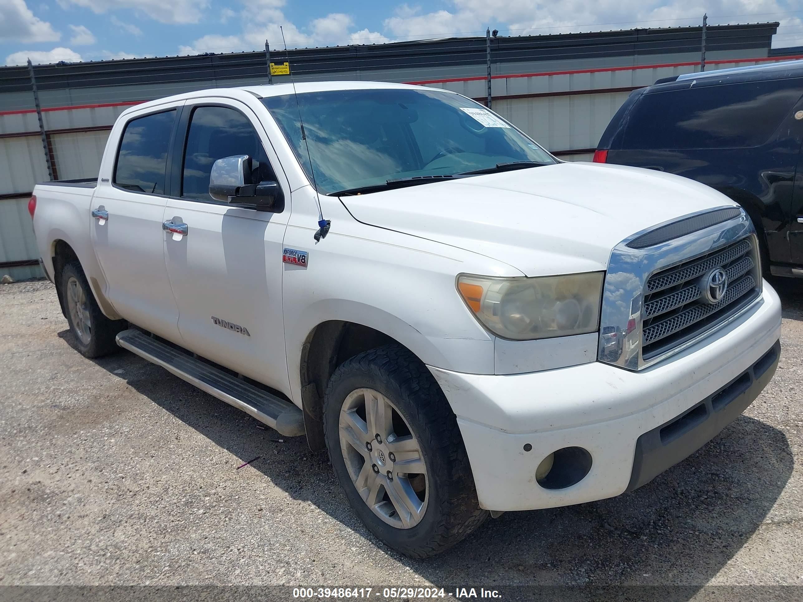 TOYOTA TUNDRA 2008 5tfev58118x059773