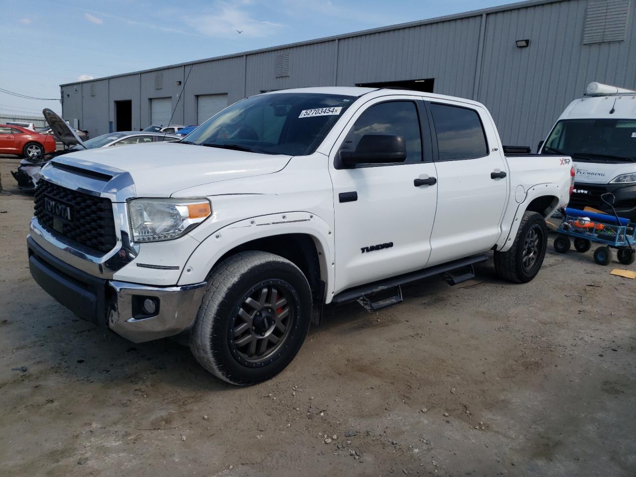 TOYOTA TUNDRA 2017 5tfew5f14hx223114