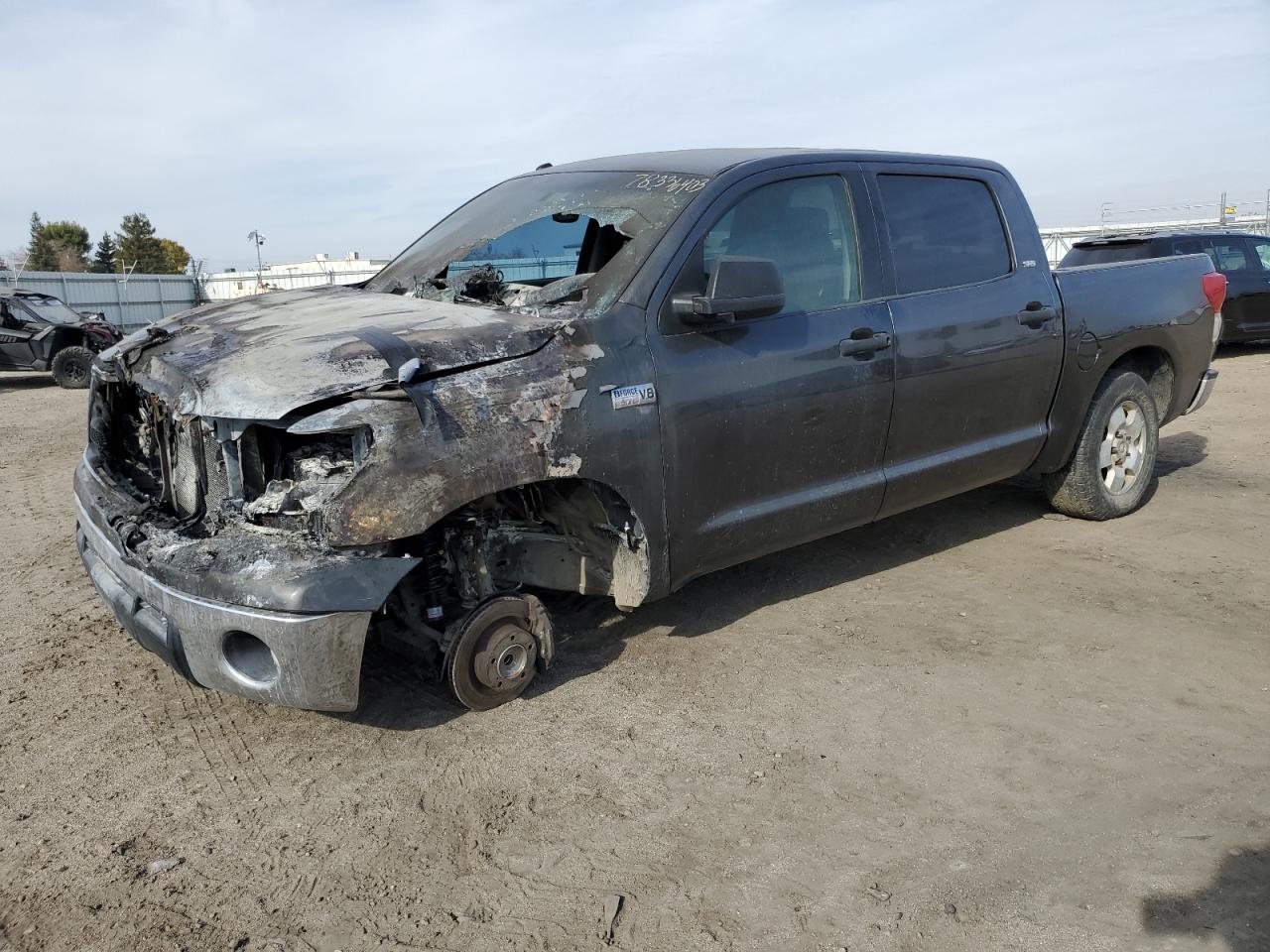 TOYOTA TUNDRA 2011 5tfey5f13bx104942