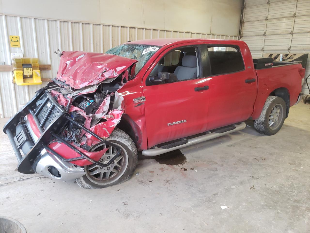 TOYOTA TUNDRA 2011 5tfey5f13bx108277