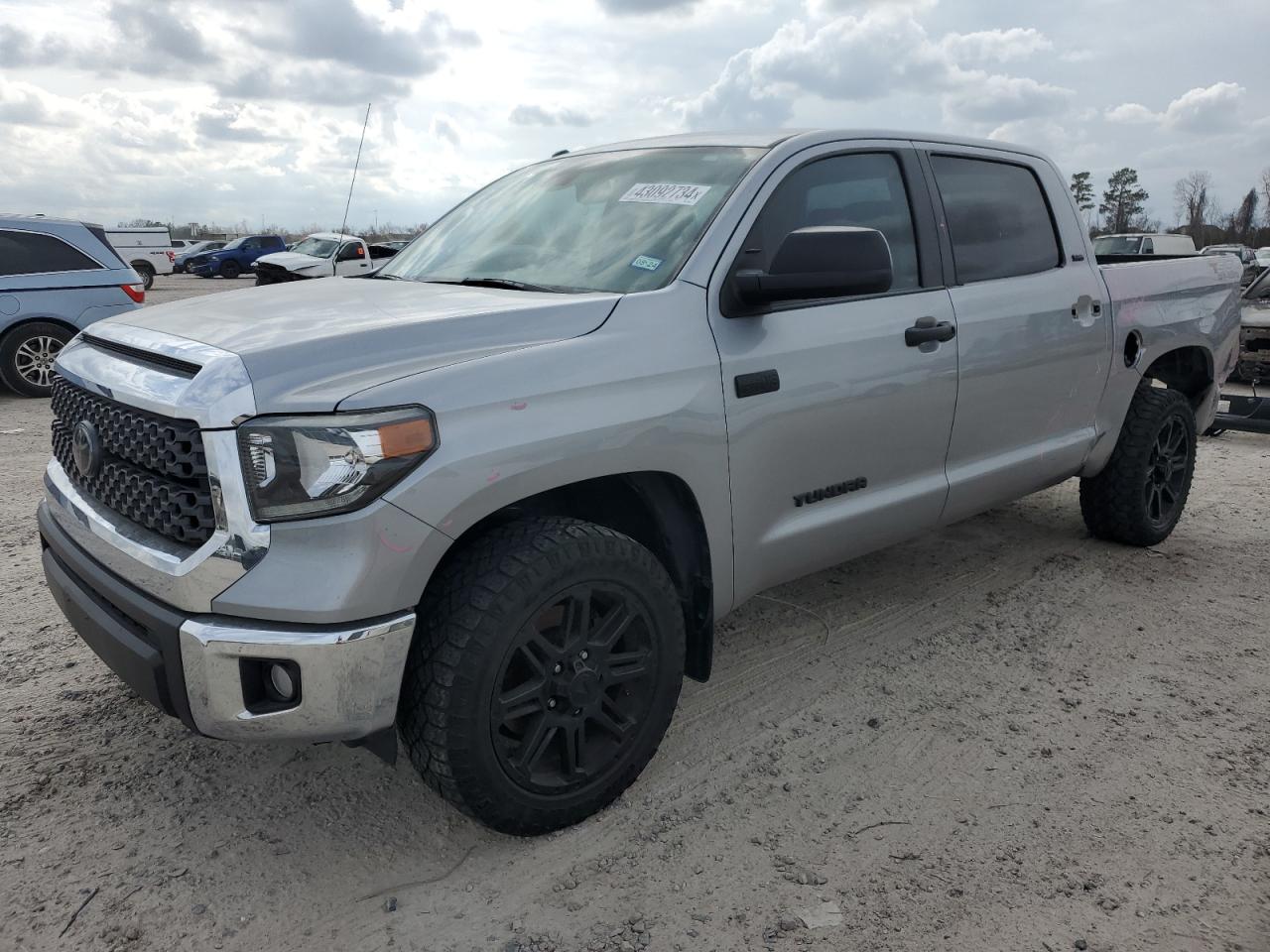 TOYOTA TUNDRA 2019 5tfey5f13kx255635