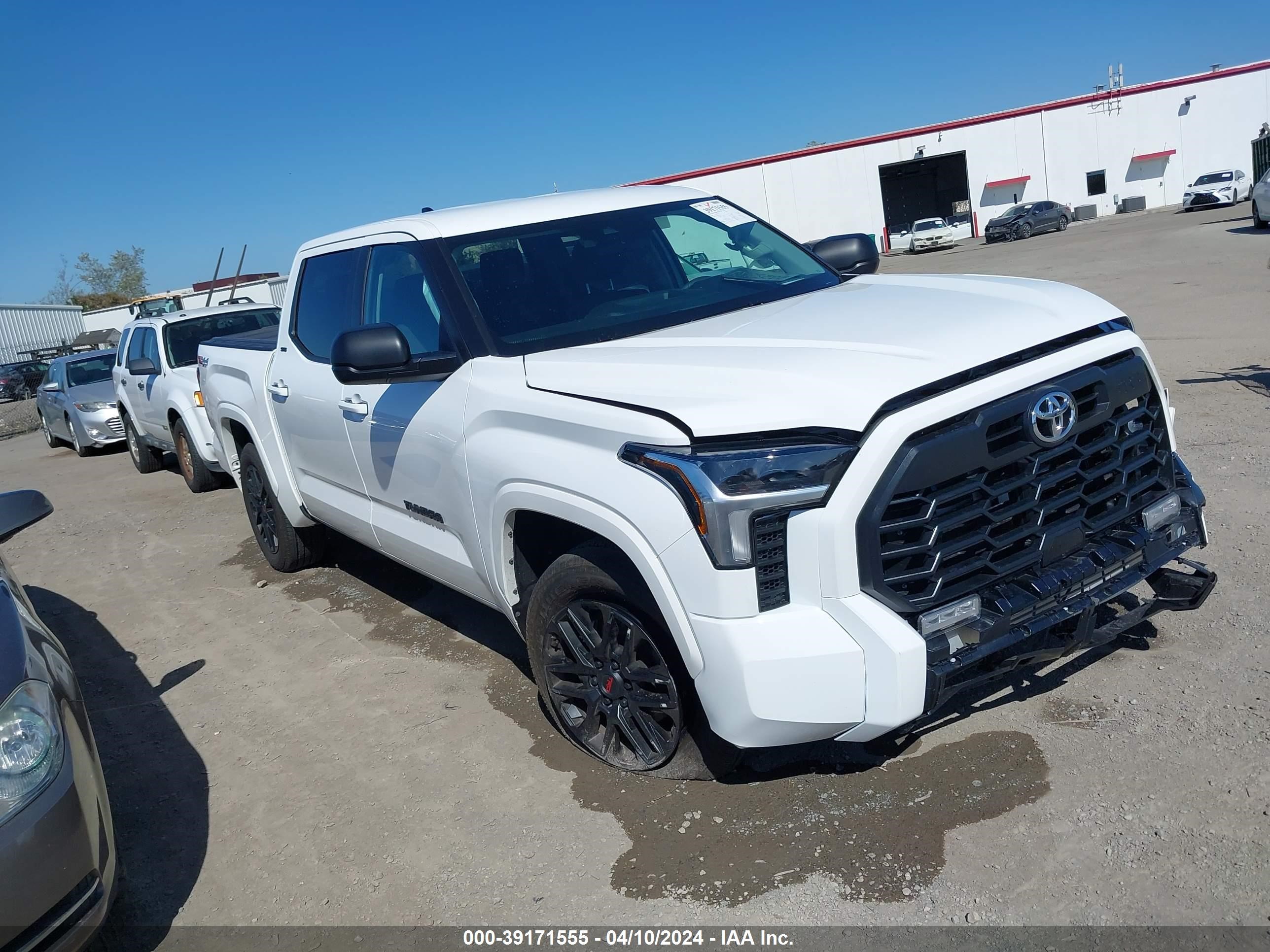 TOYOTA TUNDRA 2024 5tfla5db5rx163573