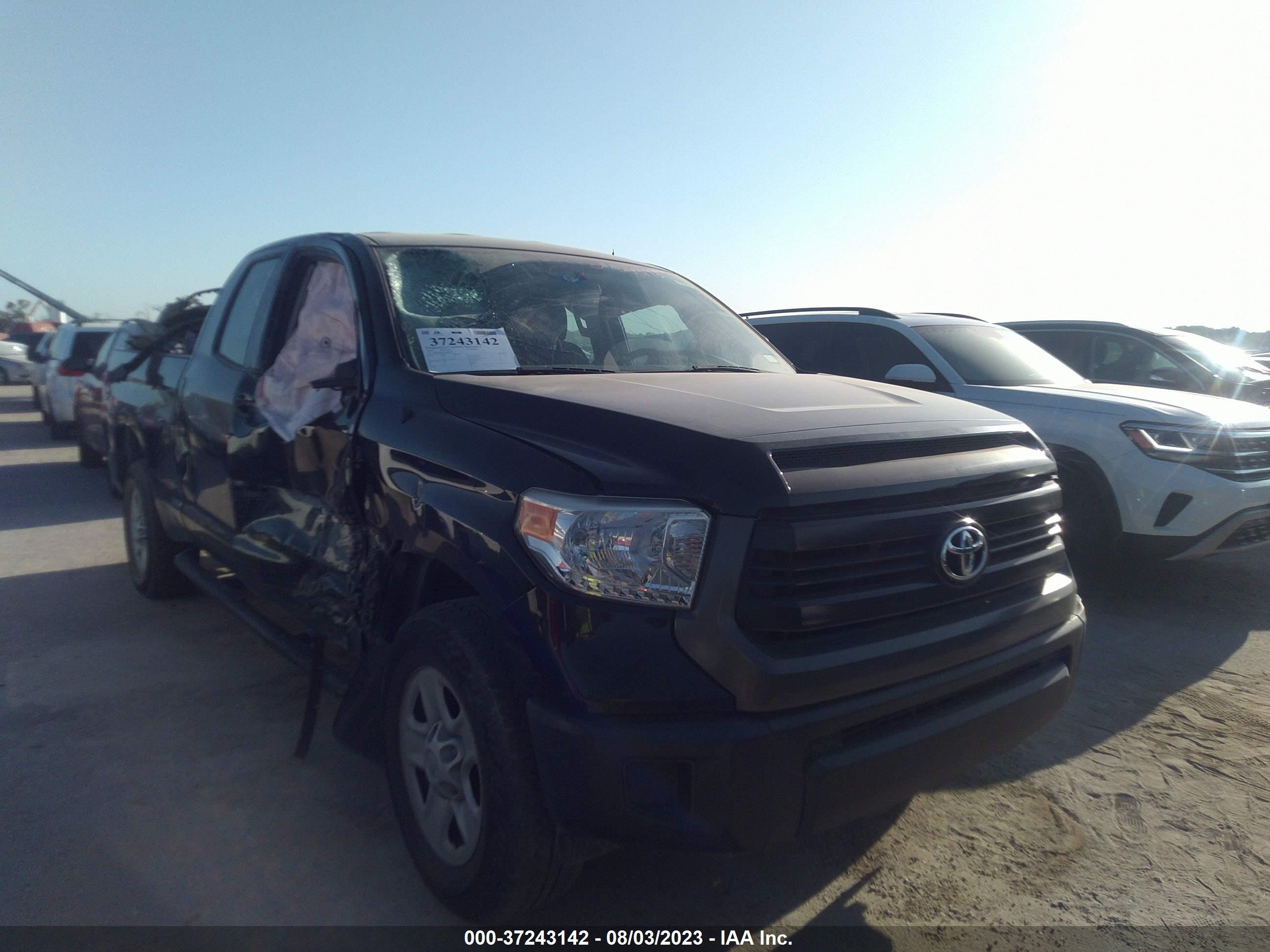 TOYOTA TUNDRA 2016 5tfrm5f11gx096487