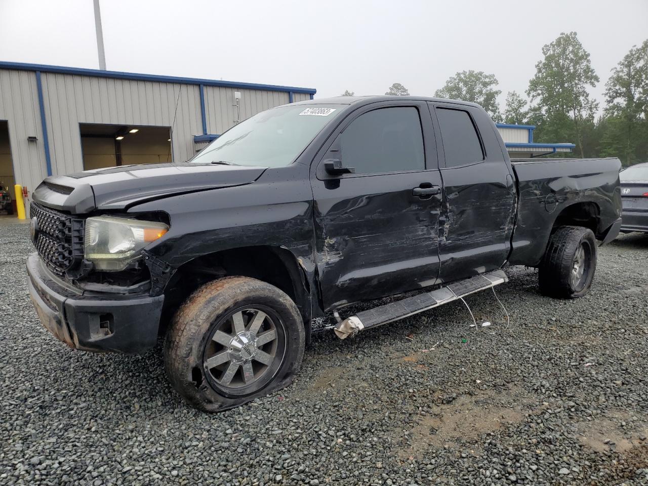 TOYOTA TUNDRA 2018 5tfrm5f12jx130136