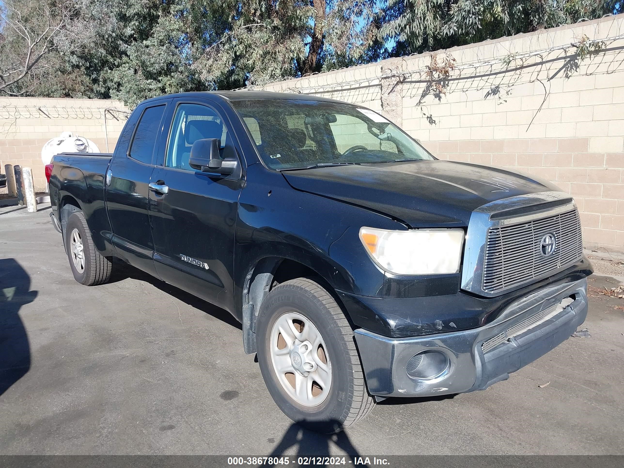 TOYOTA TUNDRA 2011 5tfrm5f13bx034341