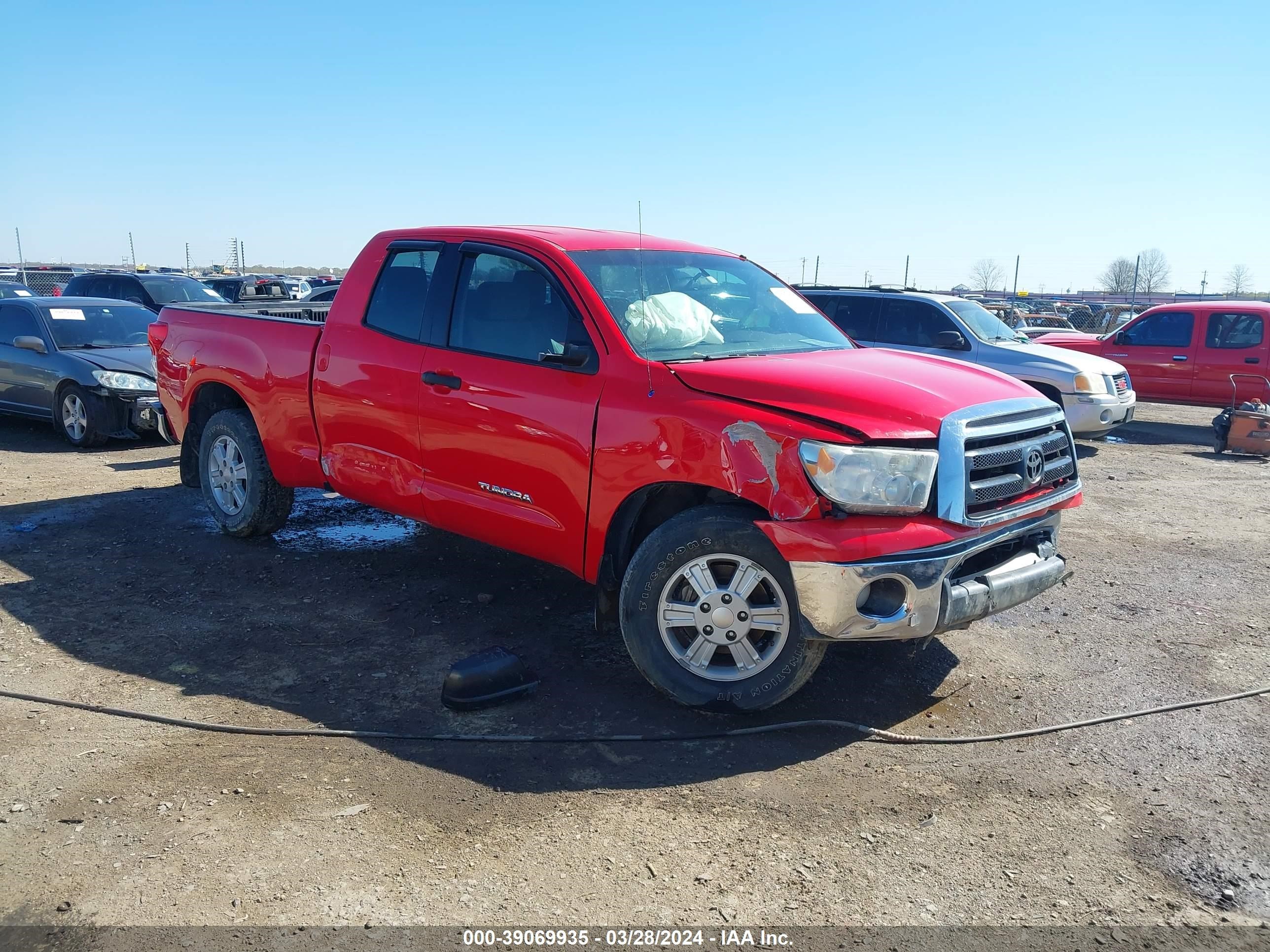 TOYOTA TUNDRA 2011 5tfrm5f14bx031870