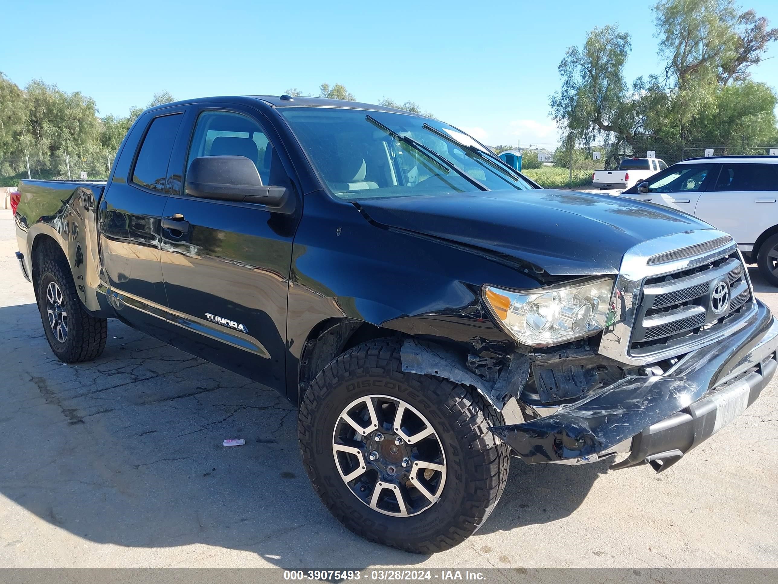 TOYOTA TUNDRA 2012 5tfrm5f1xcx044415