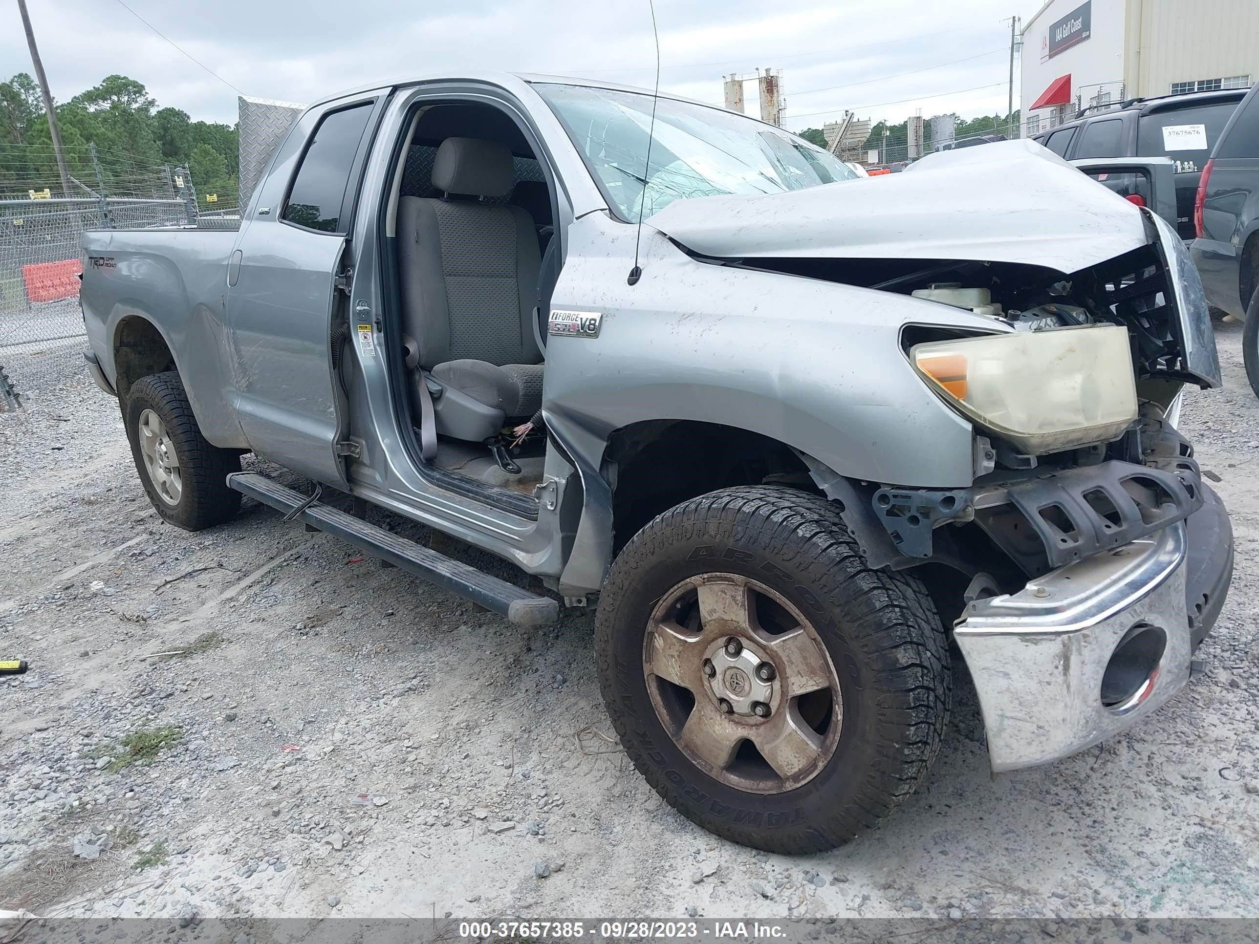 TOYOTA TUNDRA 2007 5tfrv54137x017188