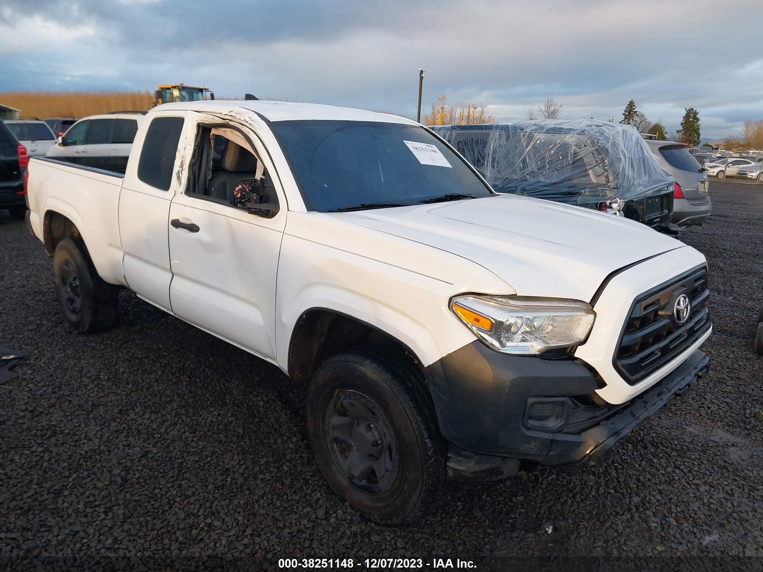 TOYOTA TACOMA 2017 5tfrx5gn0hx085670